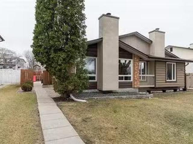 House for sale in East St. Paul, Manitoba