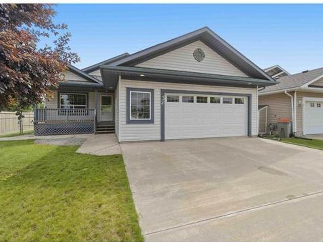 House for sale in Stony Plain, Alberta