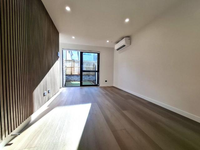 Townhouse for rent in East Tamaki, Oroua County