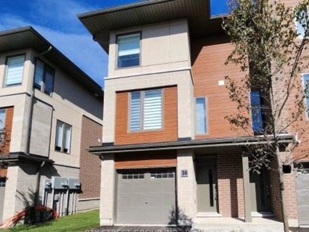 Condo for rent in Collingwood, Ontario