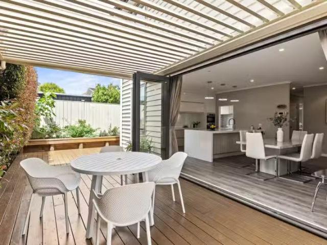 House for sale in Paremoremo, Oroua County