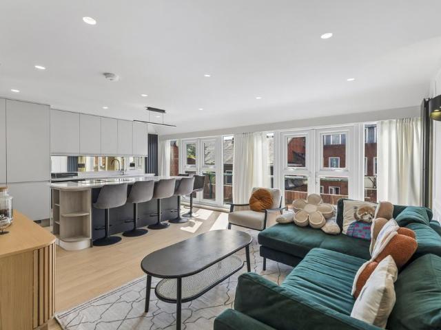 Apartment for rent in St. John's Wood, Greater London