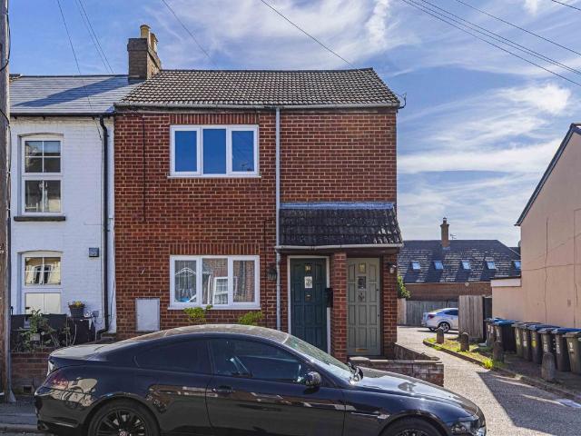 House for rent in Pouchen End, Hertfordshire