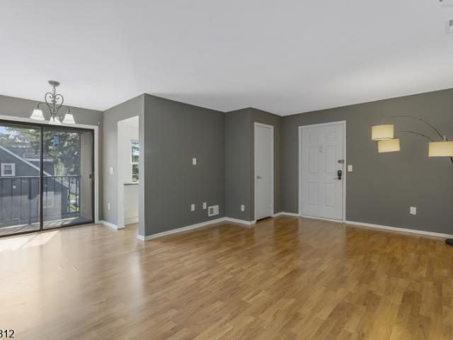 Condo for sale in Middlesex, New Jersey