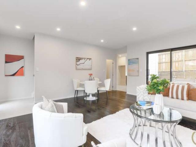 House for sale in Hillsborough