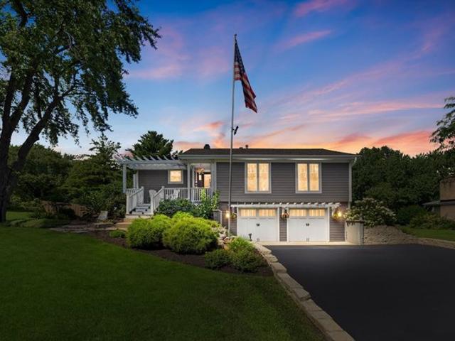 House for sale in Saint Charles, Iowa