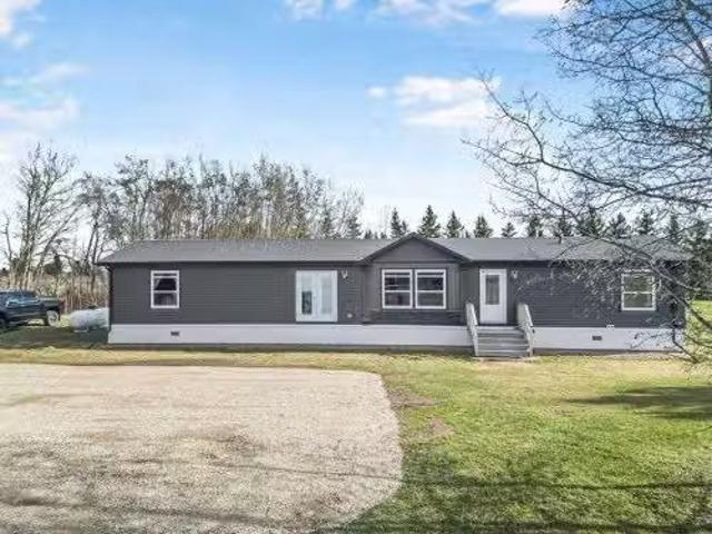 House for sale in Alberta