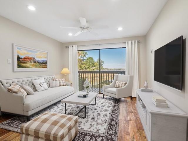 Condo for sale in Montgomery, Montgomery County