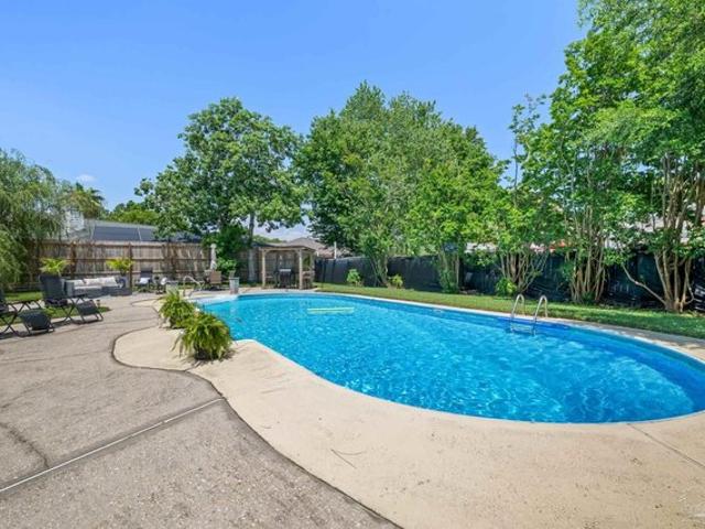 House for sale in Gulf Breeze, Santa Rosa County