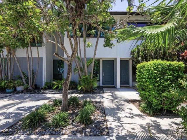 Condo for sale in Oakland Park, Florida