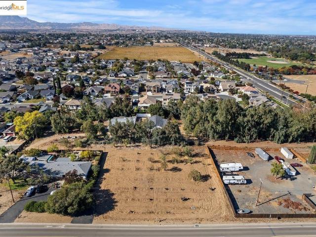 Land for sale in Oakley