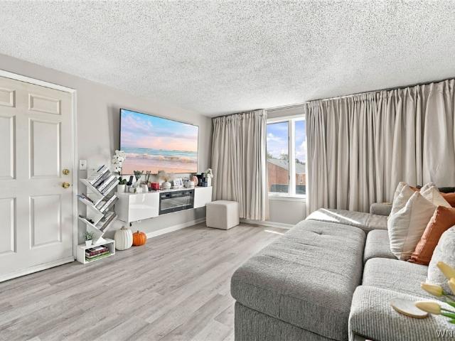 Condo for sale in Bowmansville, New York
