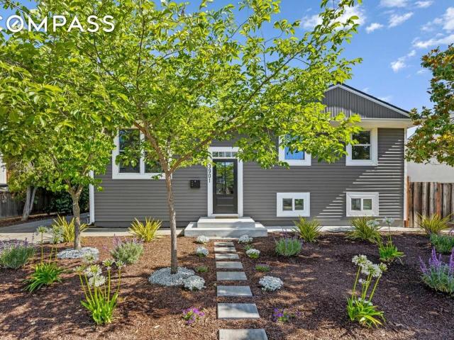 House for sale in Campbell