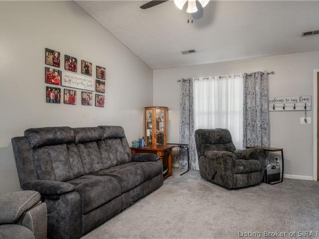 House for sale in Jeffersonville, Indiana