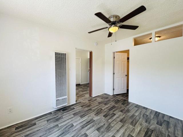 Apartment for rent in Canoga Park, California