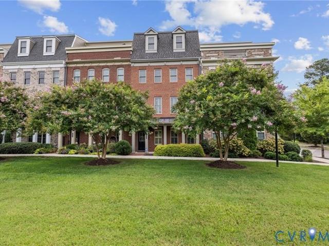 Townhouse for sale in Virginia