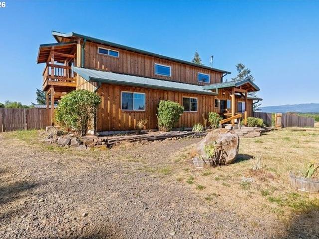 House for sale in Oregonia