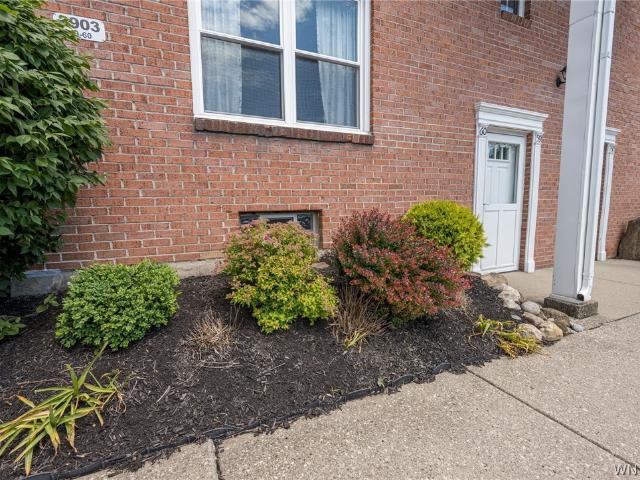 Condo for sale in Bowmansville, New York