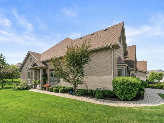 Townhouse for sale in Geneva, Illinois