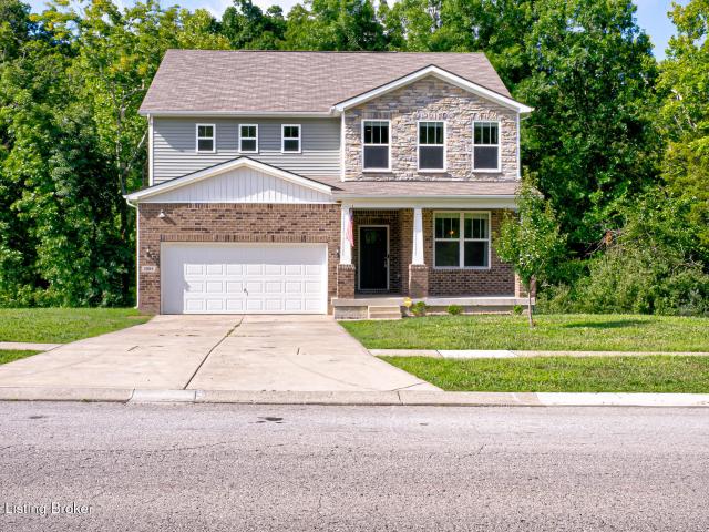 House for sale in La Grange, Kentucky