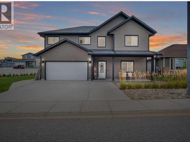 House for sale in Castlegar, British Columbia