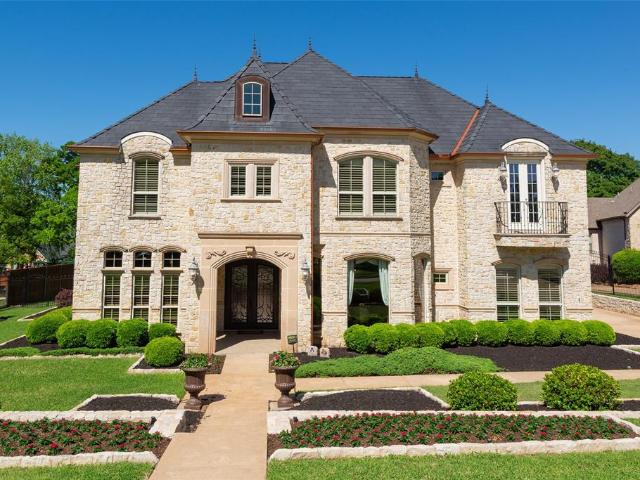 House for sale in Grapevine, Texas