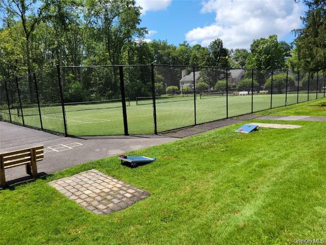 Condo for sale in Baldwin Place, New York