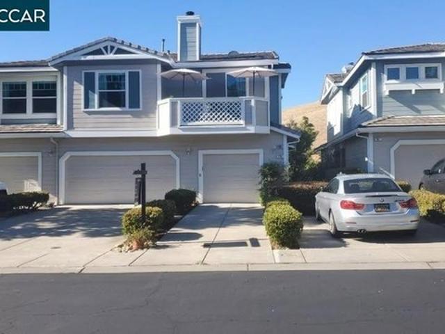 Condo for sale in Clayton, California