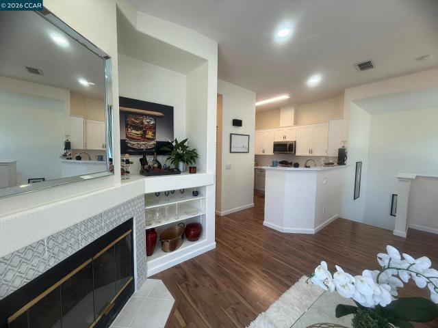 Condo for sale in Clayton, California