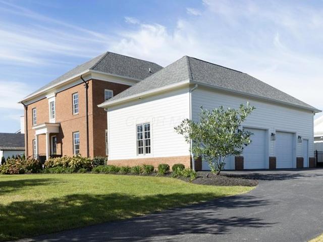 House for sale in New Albany, Franklin County