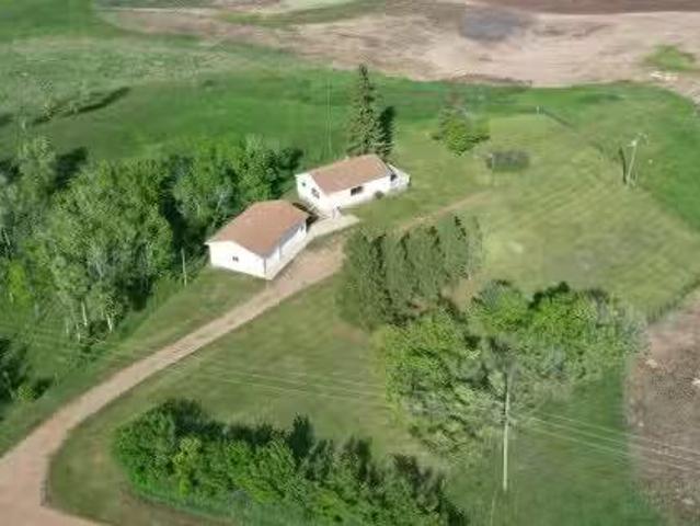 House for sale in Nevis, Alberta