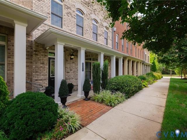 Townhouse for sale in Virginia