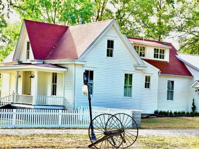 House for sale in Nelson, Missouri