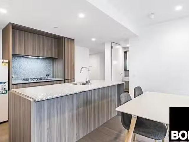Apartment for rent in Carlton