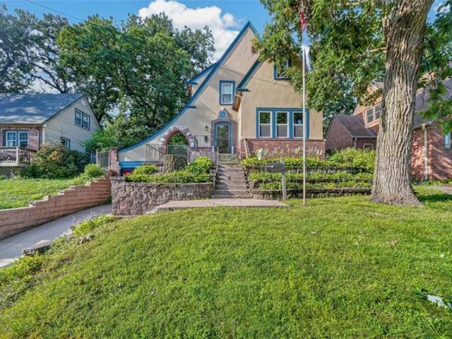 House for sale in Des Moines, Iowa