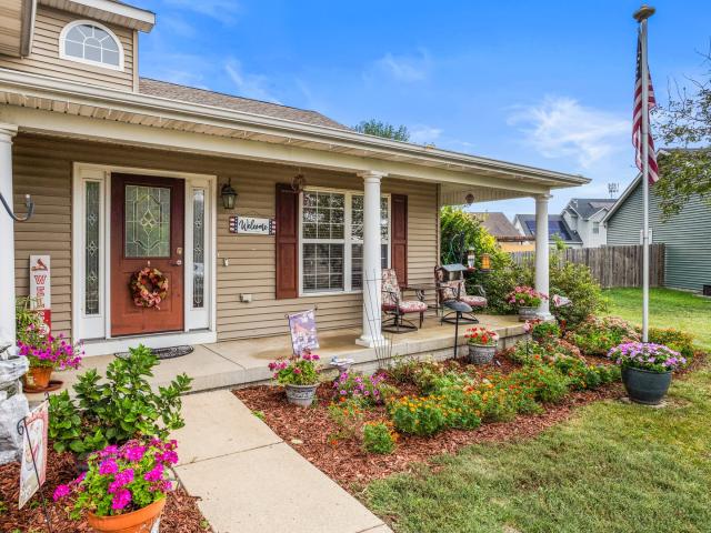 House for sale in Boulder Ridge, Champaign