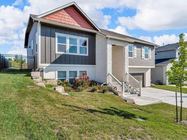 House for sale in Monterey Bluffs, Lawrence