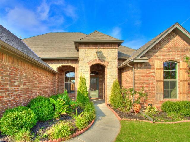 House for sale in Moore, Cleveland County