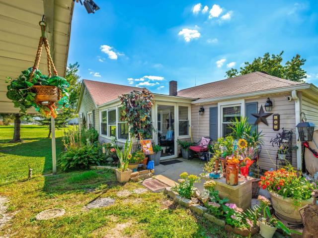 House for sale in Aultshire, Muncie