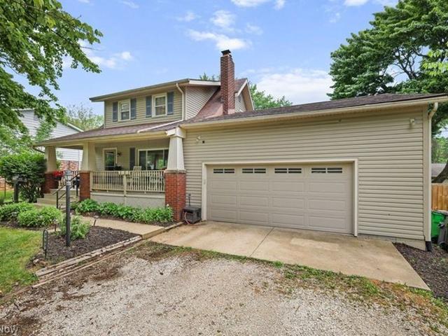 House for sale in Summit, Ohio
