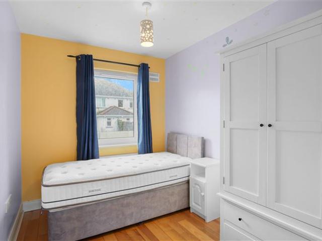 Terraced House for sale in Gaillimh, Connacht