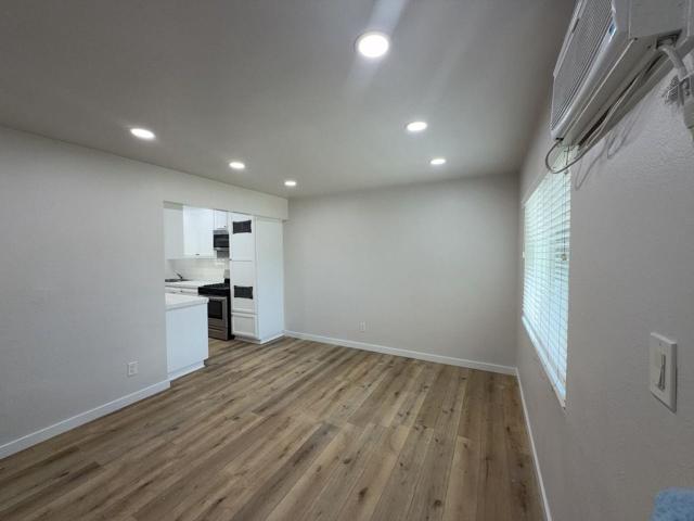 Apartment for rent in Burbank, California