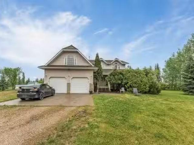 House for sale in Alberta