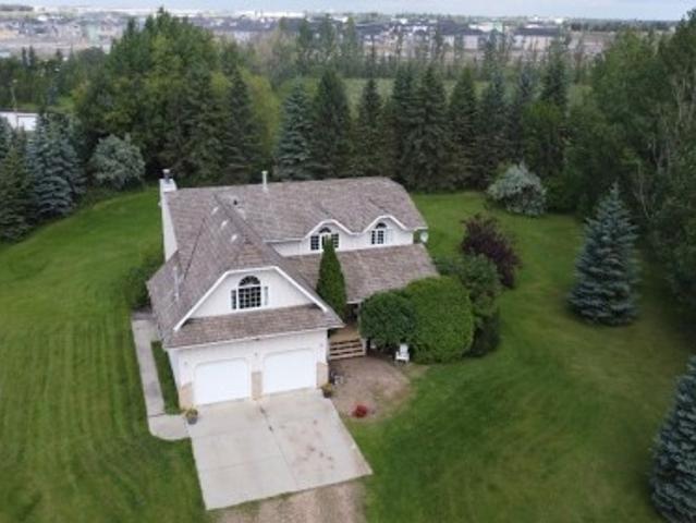 House for sale in Alberta