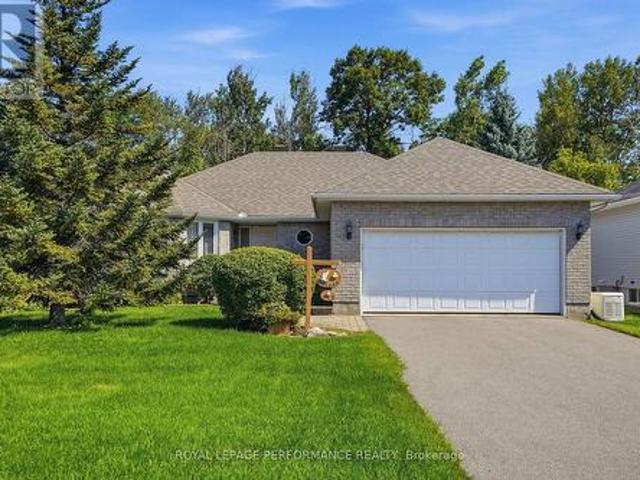 House for sale in Hawkesbury, Ontario