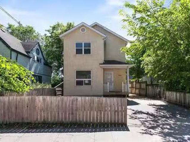 House for sale in East St. Paul, Manitoba