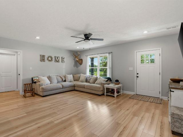 House for sale in Adolphus, Kentucky