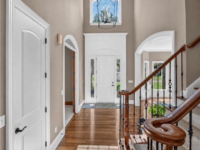 House for sale in Barrington, Aurora
