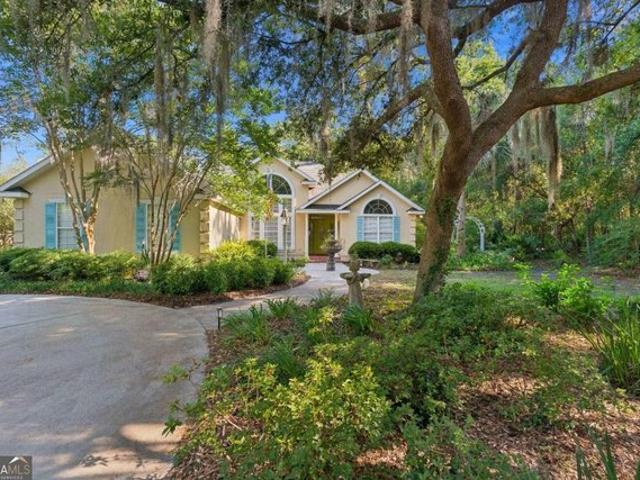 House for sale in White Oak, Georgia