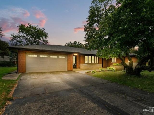 House for sale in Aurora, Kane County